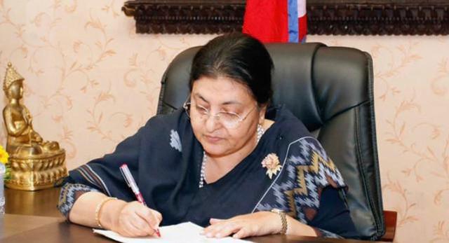 尼泊尔总统宣布解散议会