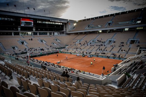 资料图片:此前举行法国网球公开赛的赛场