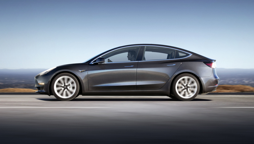 特斯拉2021款Model 3续航提升 股价再创新高