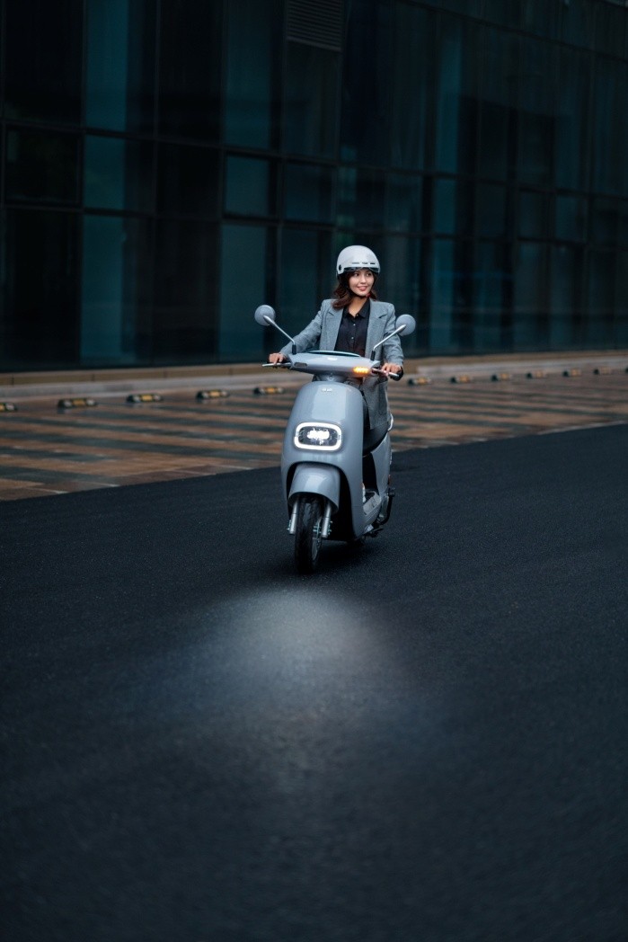 探寻行业技术巅峰雅迪集团钱静红明年会更好