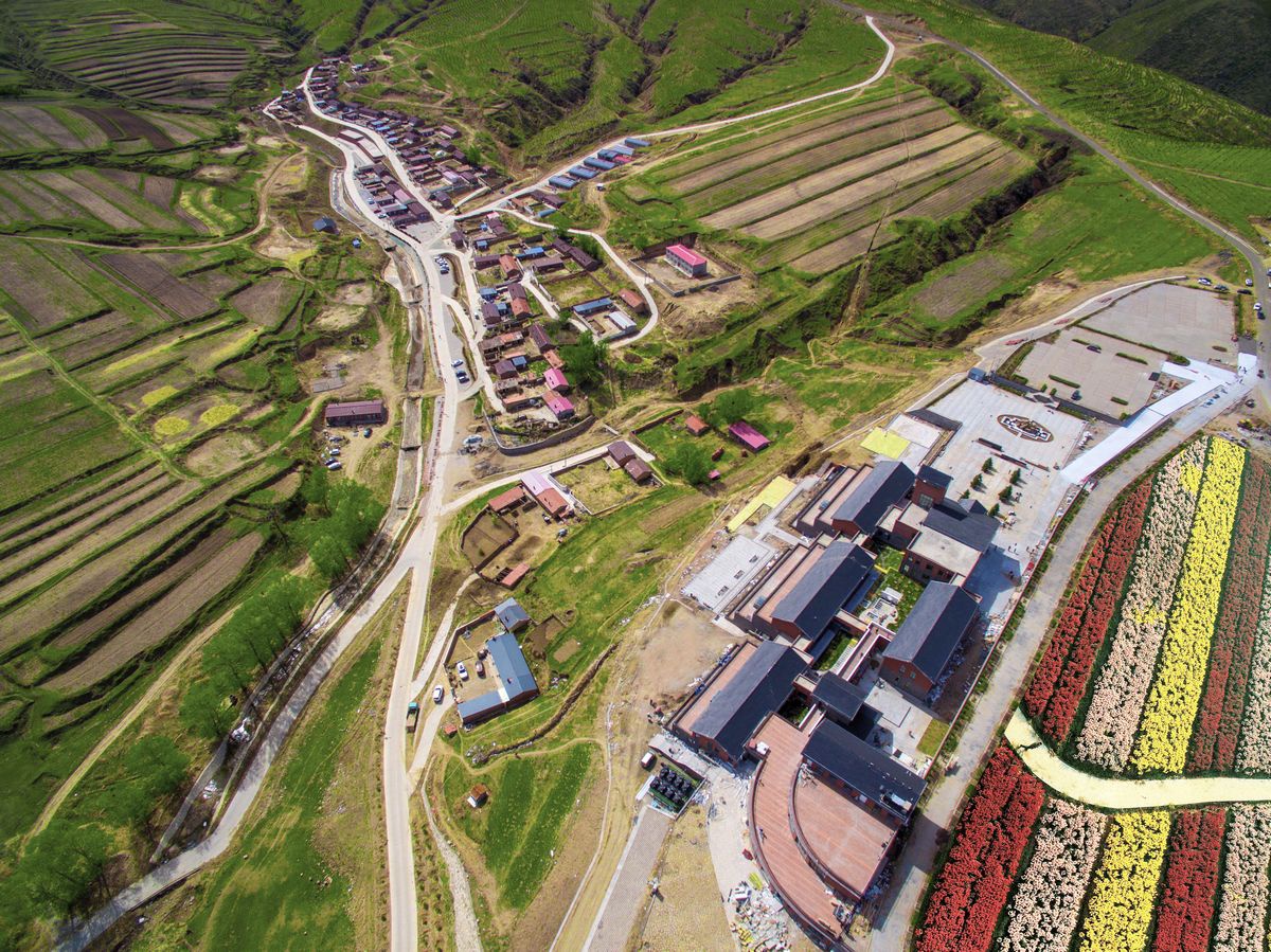 我们的全村福丨张家口市尚义县二道背村:昔日小山村变身旅游度假区