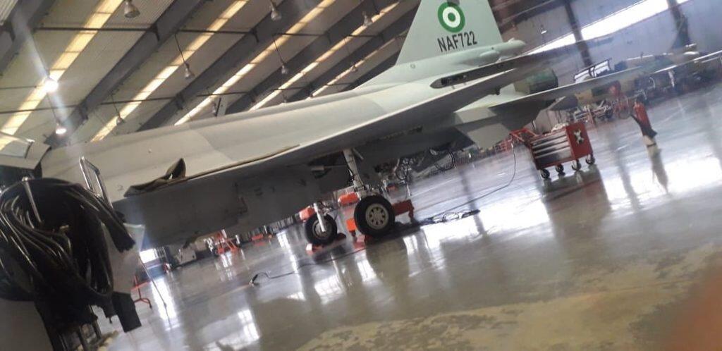 巴基斯坦生产的JF-17战斗机上出现尼日利亚空军标志