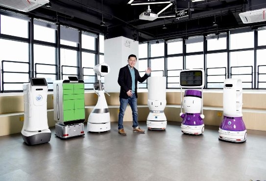 凝心聚力 乘势而上，走近送餐机器人全球标杆企业擎朗智能
