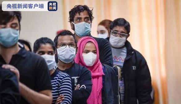 △图为戴口罩的印度民众