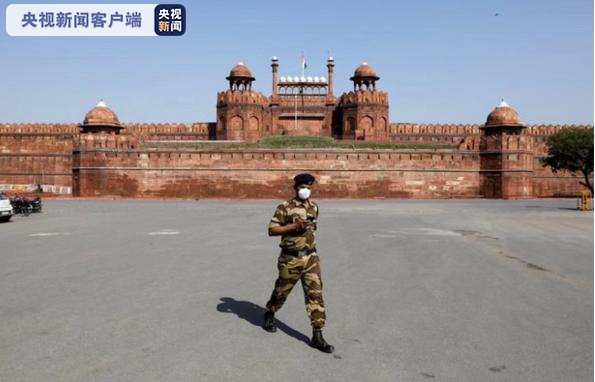 △图为戴口罩的印度士兵