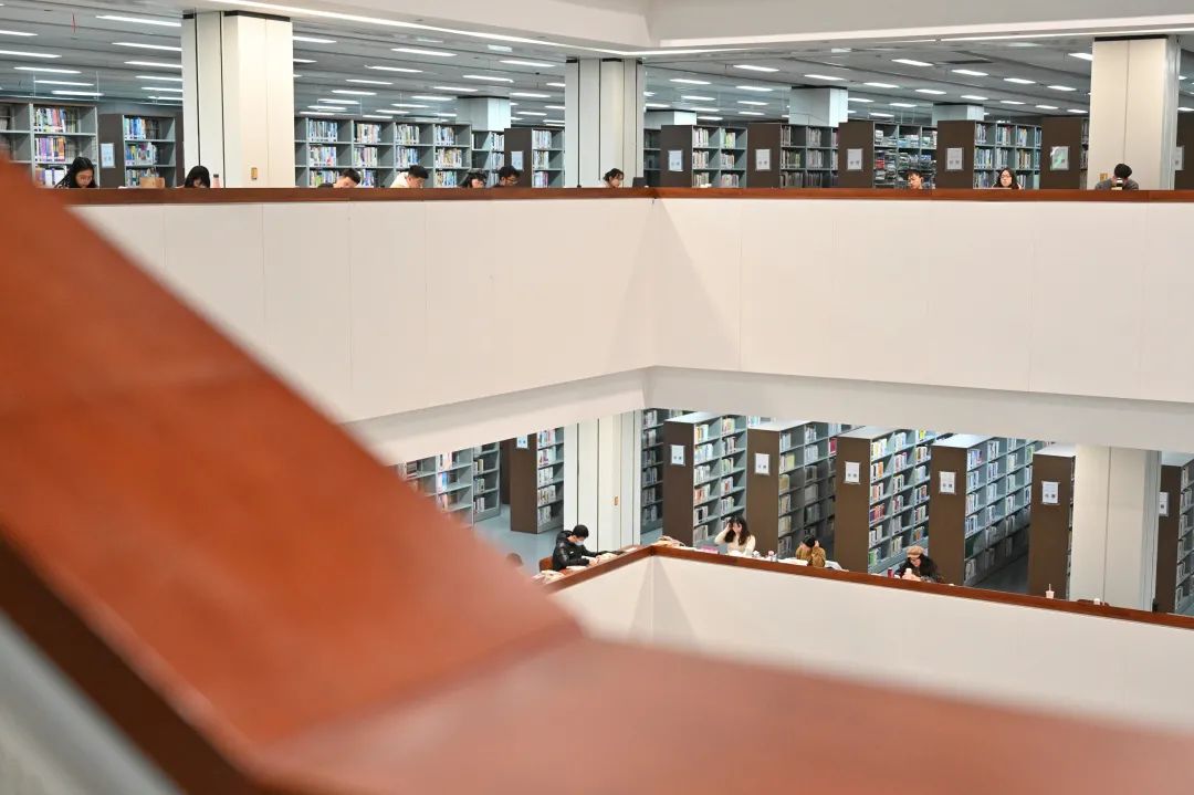 致nbu考研人星光不问赶路人时光不负有心人