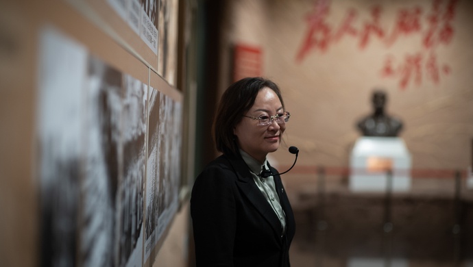 讲了33年八路军抗日故事她为何总能让听众跟着自己一起哭