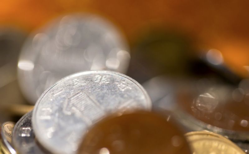 银保监会：任何非金融机构不得代理销售理财产品