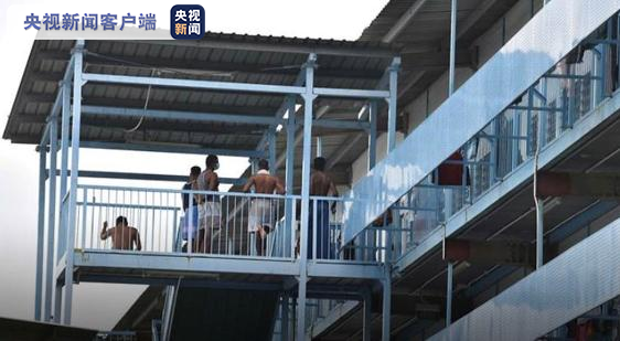 △图为新加坡外籍劳工宿舍