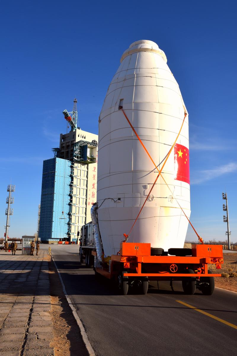 两颗卫星包裹在整流罩内