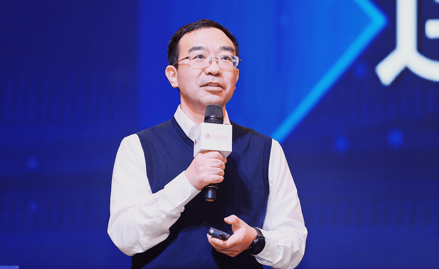 上海交大教授何帆：互联网行业正在革命 从移动互联到万物互联