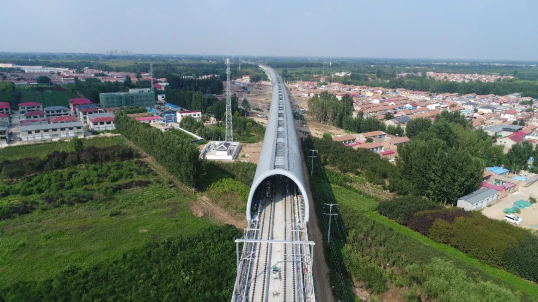 京雄城际铁路全线通车!