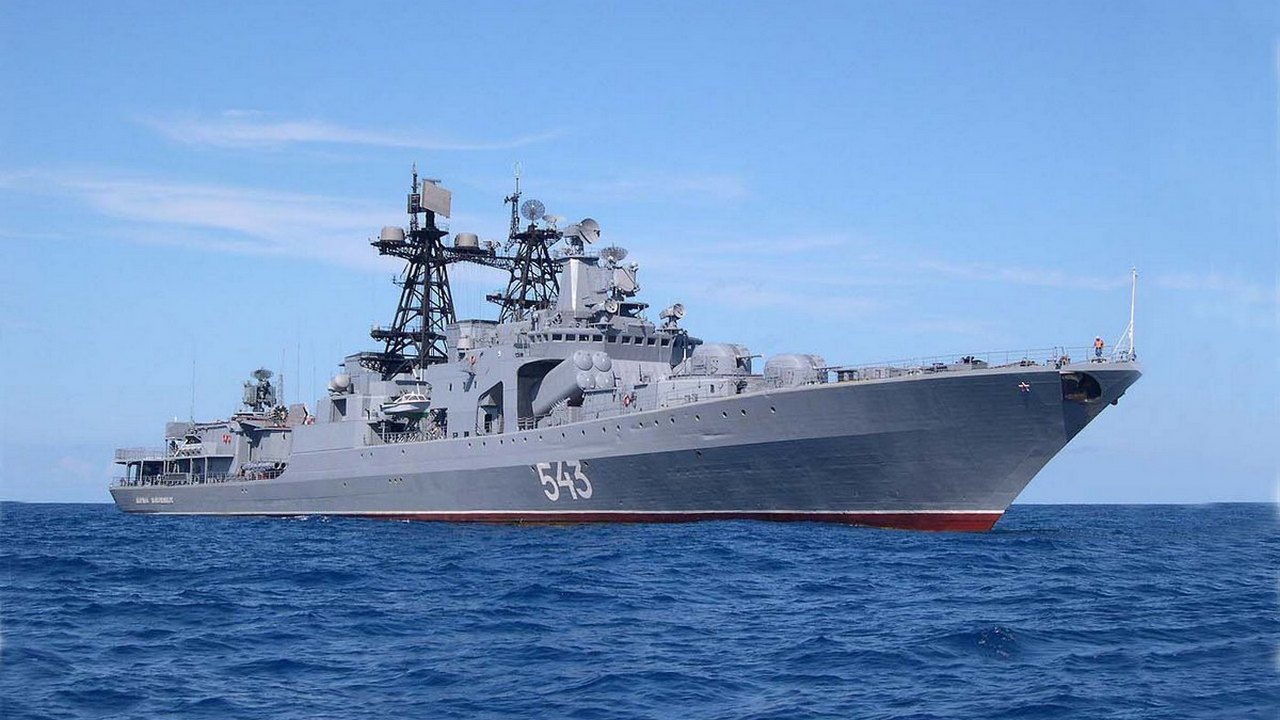 俄罗斯“沙波什尼科夫元帅”号护卫舰在日本海域举行实弹射击演习