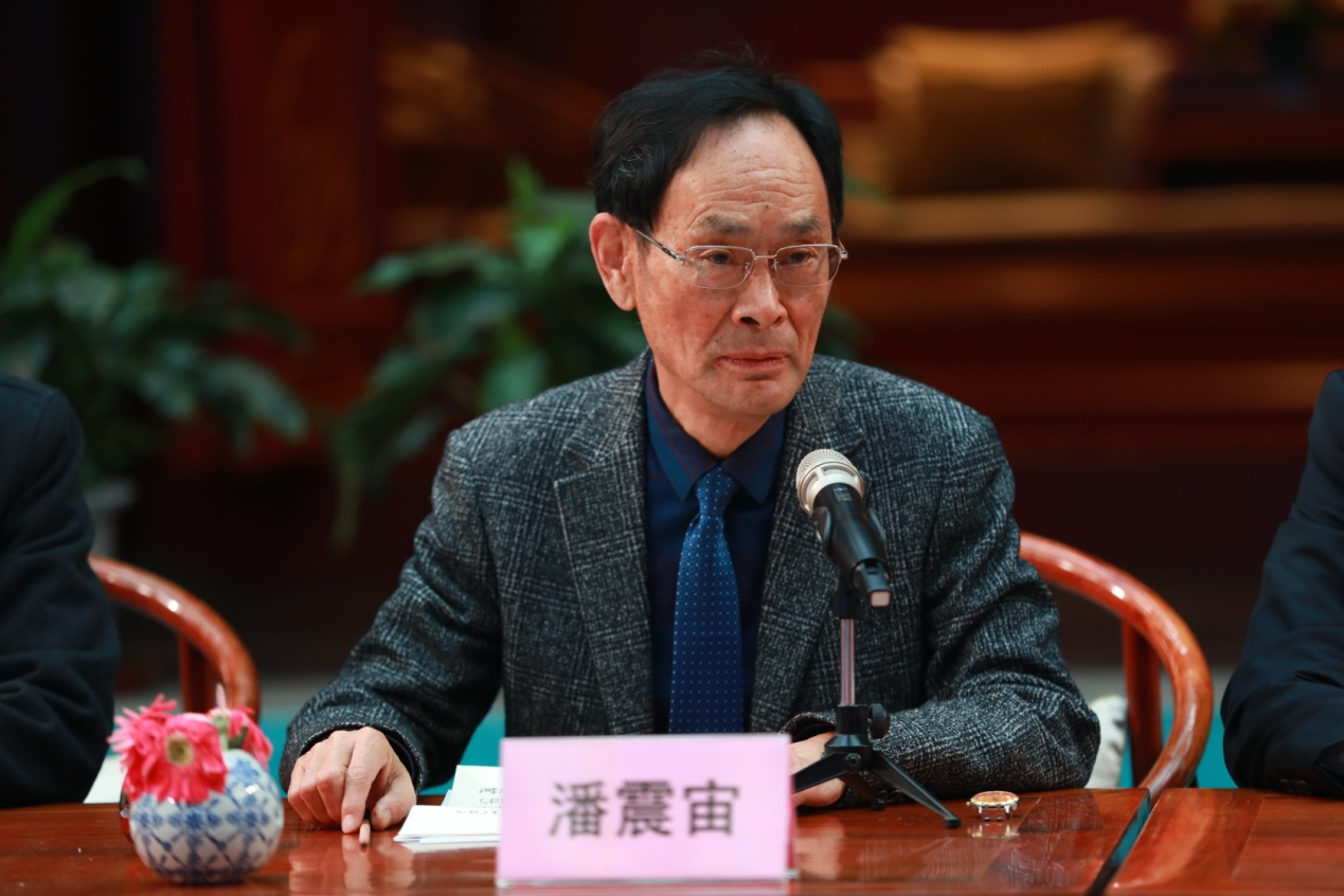 潘震宙在文旅融合中推进酒文化建设