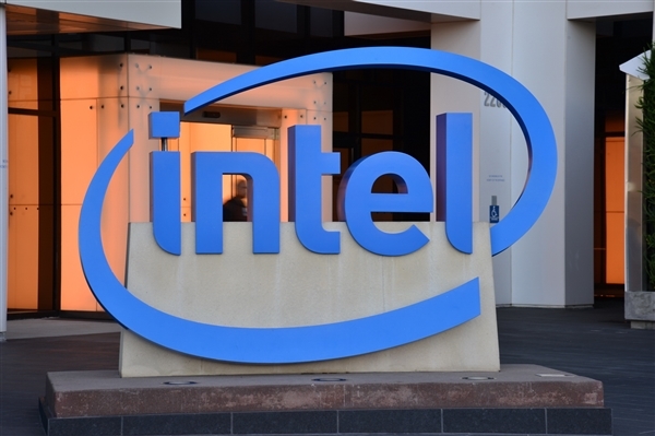 快科技|Intel向NVIDIA发起进攻：抢夺云和数据中心计算市场份额