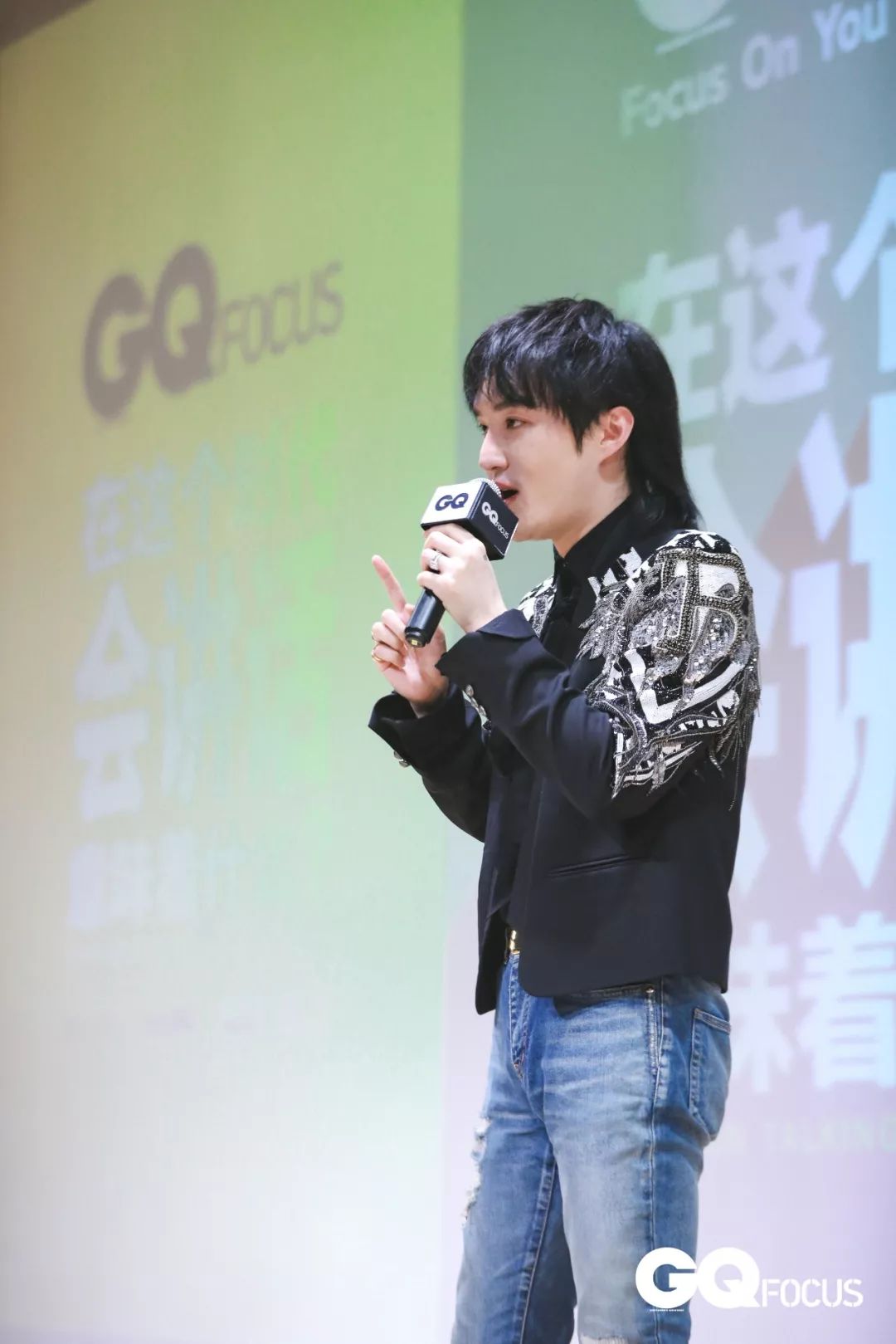 肖骁会讲话这件事对我来说是一个诅咒