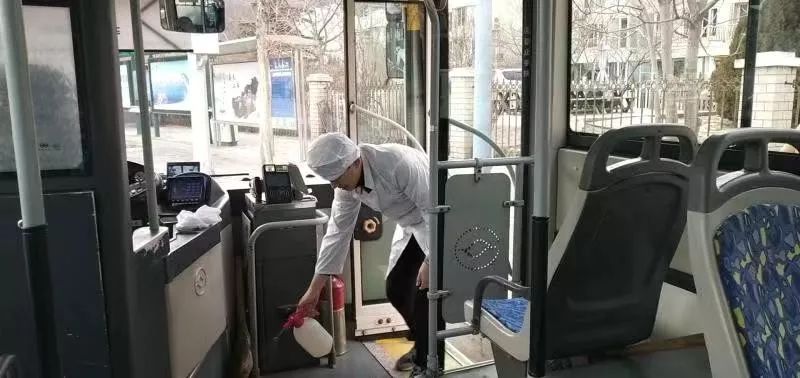 【关注】大连市公交集团启动公交车消毒工作！