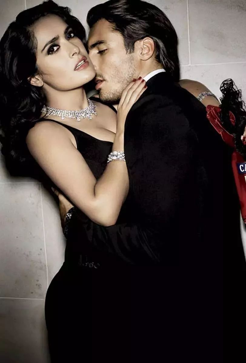 不仅是美！墨西哥性感女神，43岁嫁GUCCI总裁（组图） - 8