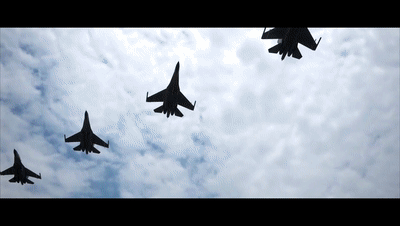 首页 军事 为了守护万家灯火的团圆 我们与那些"最美逆行者"一样 不惧