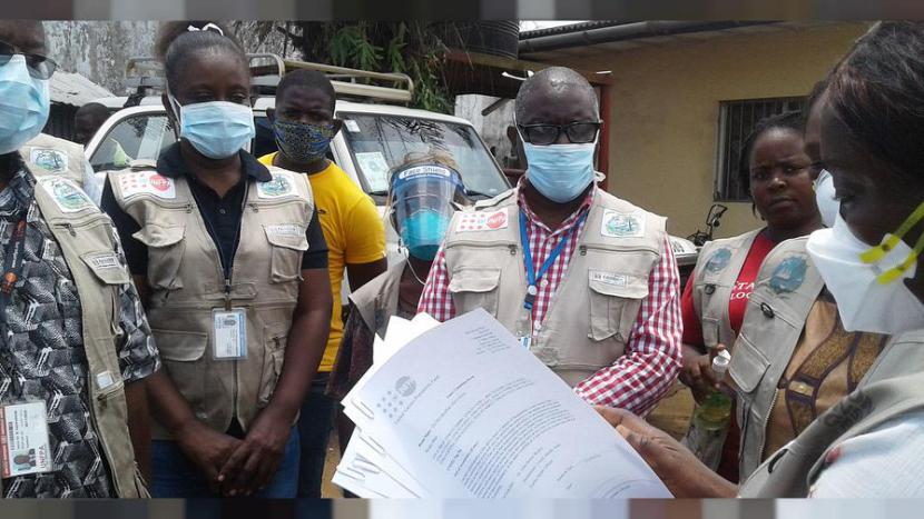 △2020年4月，曾于2014年参加埃博拉感染者追踪的利比里亚工作人员迅速投入新冠病毒感染者和密接者的追踪工作