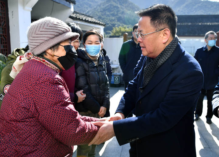 郑栅洁在舟山调研时强调：时刻把群众安危冷暖放在心上落到实处舟山郑栅洁新浪新闻 