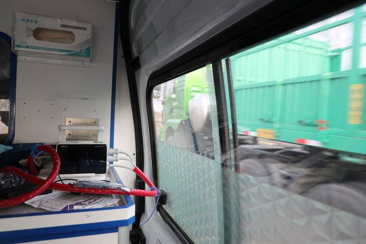 新春走基层|救护车每月平均出车800次,过年没啥特别感觉