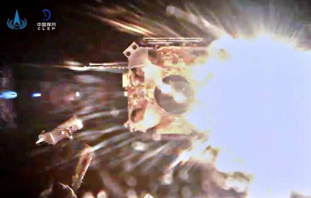 △“嫦娥五号”上升器点火瞬间