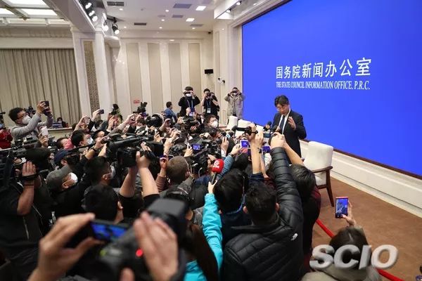 中国疾控中心主任高福在发布会后答记者问