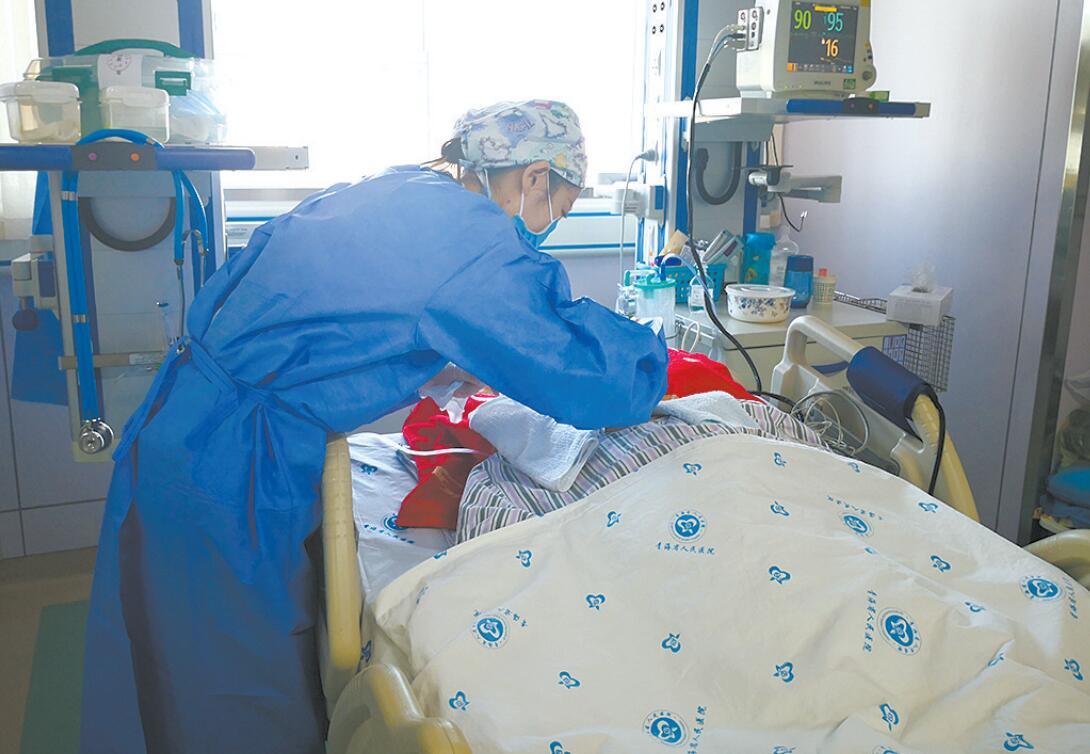 愉快轻松的日子,青海省人民医院重症加强护理病房(icu)中