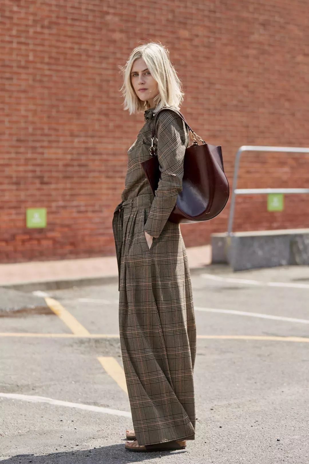 掌握2020年的流行穿搭趋势,春节聚会你最闪亮