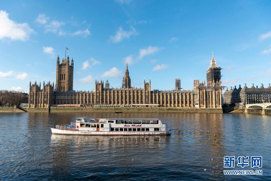 这是12月5日在英国伦敦拍摄的议会大厦。新华社发（雷伊·唐 摄）