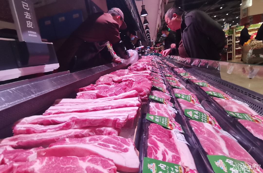 超1000家房企跨界养猪 肉价距离陶一山的“5元说”还有多远？