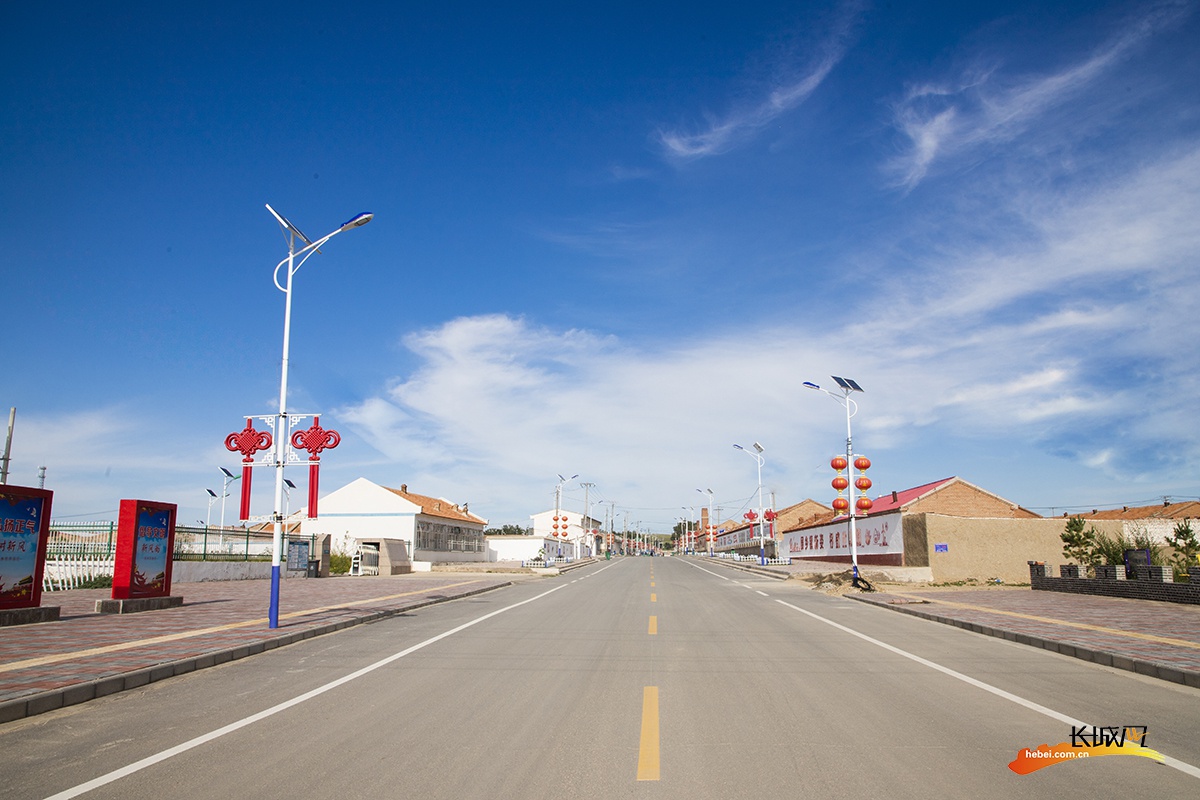 我们的全村福丨张家口市康保县闫油坊村拓宽增收渠道描绘乡村振兴新