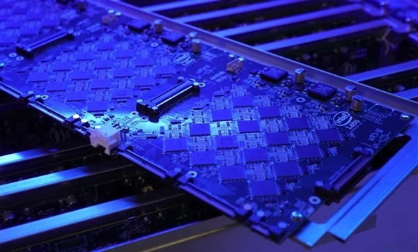 Intel公布神经形态新进展:超过传统CPU 1000倍 3 Intel公布神经形态新进展:超过传统CPU 1000倍