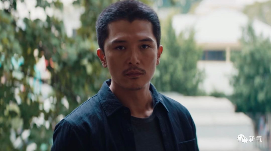 邱泽饰演的林默,生性高冷,是唐仁的徒弟.