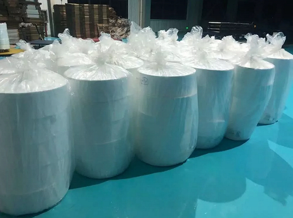 一吨口罩原料的产业链接力:江苏到河南,800公里加急