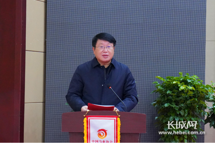 中共安平县委书记范庆法出席并发言.长城网记者 张千 摄