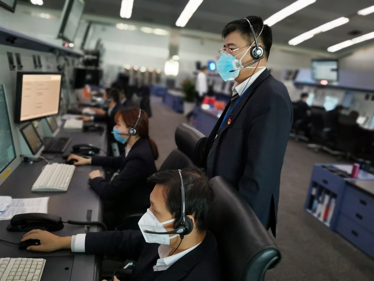 抗击病毒输送物资华北空管开通空中绿色通道