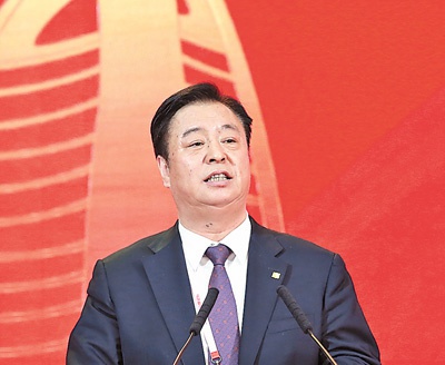 中国中车刘化龙:服务国家战略 联通国内国际