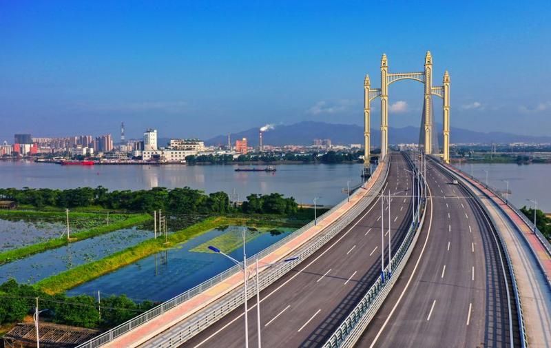 (↓点图查看)2019年6月18日,开平市环城公路东环段正式通车.