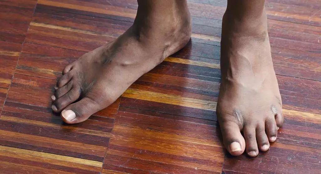 20世纪90年代,她是全球各大顶尖品牌,如香奈儿,李维斯,欧莱雅,最爱