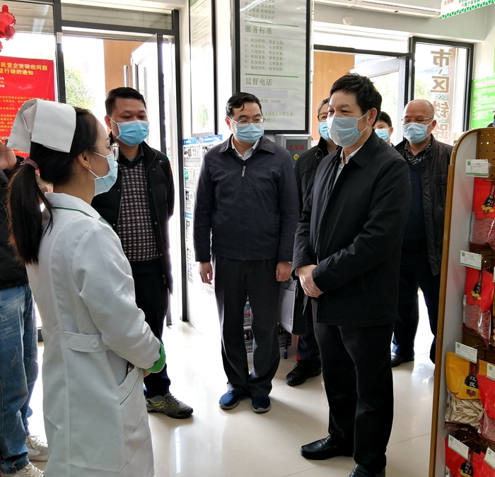 巫家世率调研组到崇左市开展疫情防控工作督导检查