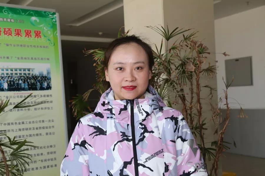 驰援武汉,赵小雪割发前行!