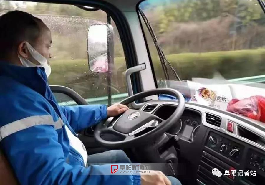 他把10万只口罩送到武汉,然后自我隔离!