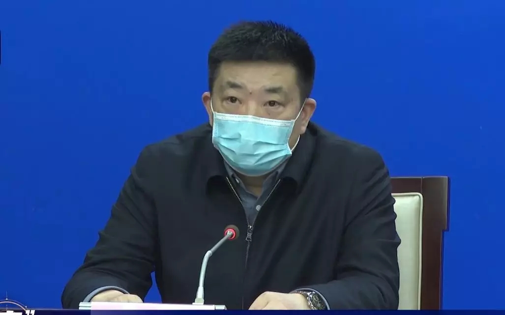 武汉市长周先旺等出席发布会,回答问题.