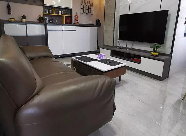 小户型忌讳墙体多,61㎡住房砸掉墙体,变宽敞不说还多出一间房