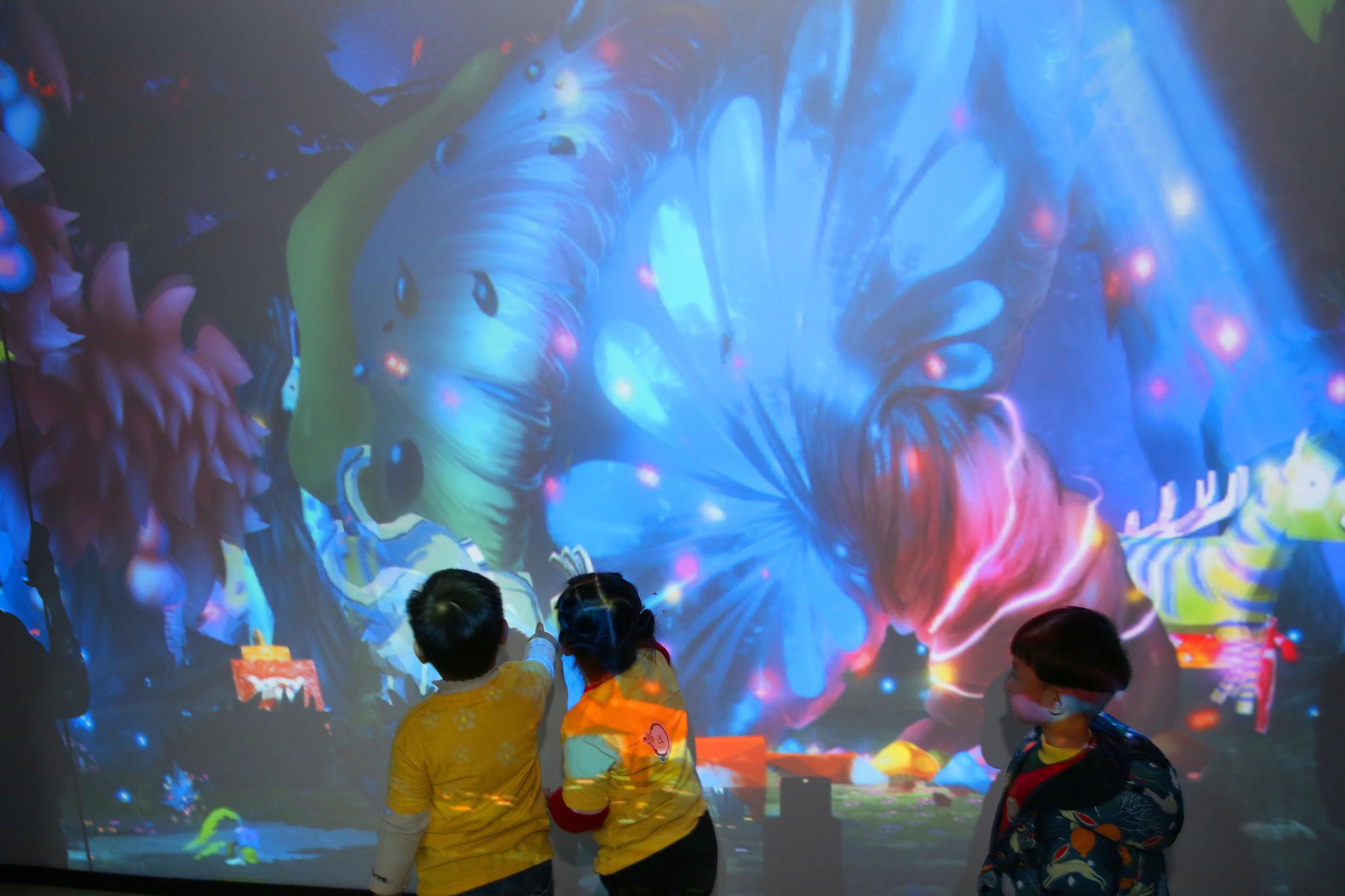 江苏南通:科技园感受光影魅力|江苏南通|科技园|鲸鱼岛_新浪新闻