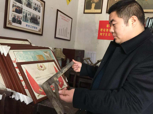 "迷彩书记"王家权:一心扑在矿山社区,成了居民的贴