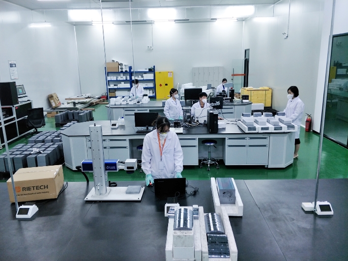 扬州市开发区一批硬核项目提升绿色光电产业含新量