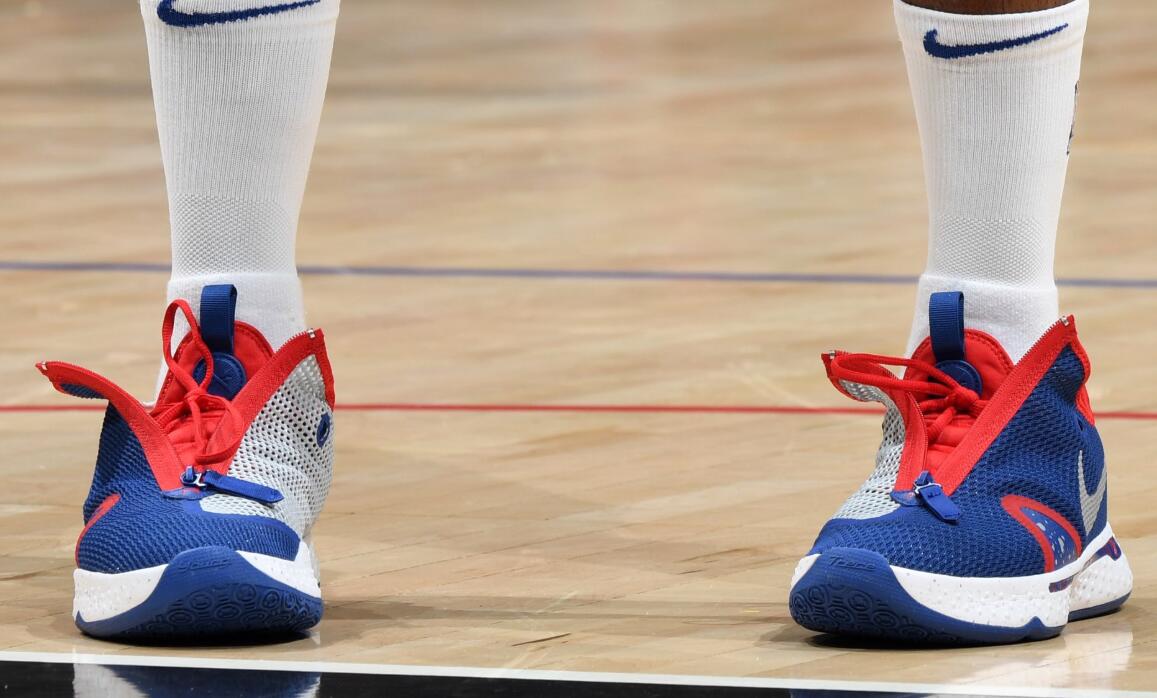 乔治穿耐克pg4代首次亮相